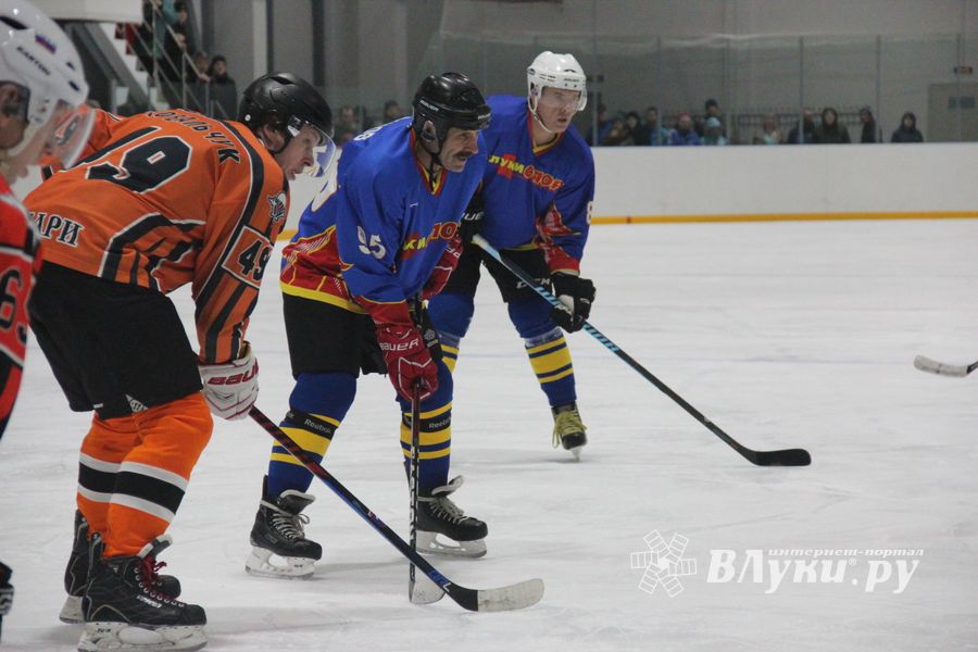 ХК «ЛукиСпорт» обыграл псковскую «Гвардию» по буллитам (ФОТО)