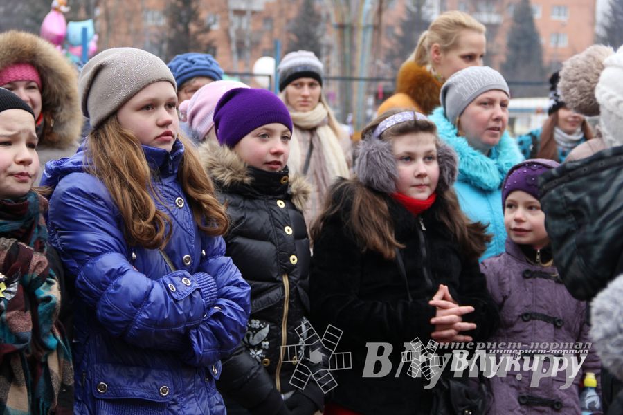 Гуляния широкой великолукской Масленицы