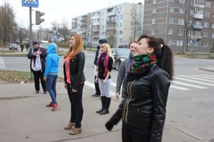 Псковские студенты провели антиалкогольный флешмоб (фото)