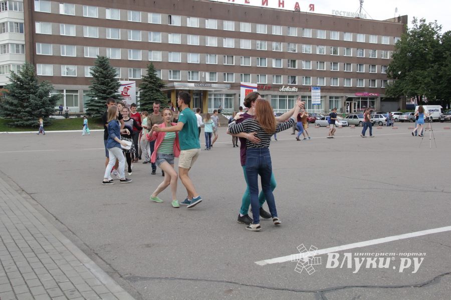 Репетиция вальса