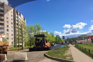 Ул. Вокзальную в Великих Луках асфальтируют (ФОТО)