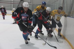 Матч в рамках Регионального Чемпионата НХЛ прошел в «Айсберге» (ФОТО)