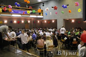 В Великих Луках завершился 13-й Фестиваль интеллектуальных игр «Встречи на Ловати» (фото)