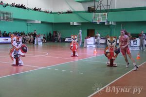 В Великих Луках прошли финальные игры Чемпионата ШБЛ «КЭС-БАСКЕТ» (фото)