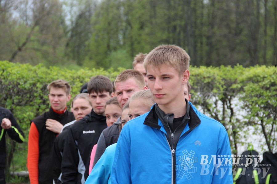 В Великих Луках прошла весенняя городская эстафета (фото)