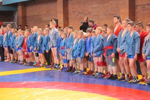 В Великих Луках проходит турнир по самбо (ФОТО)