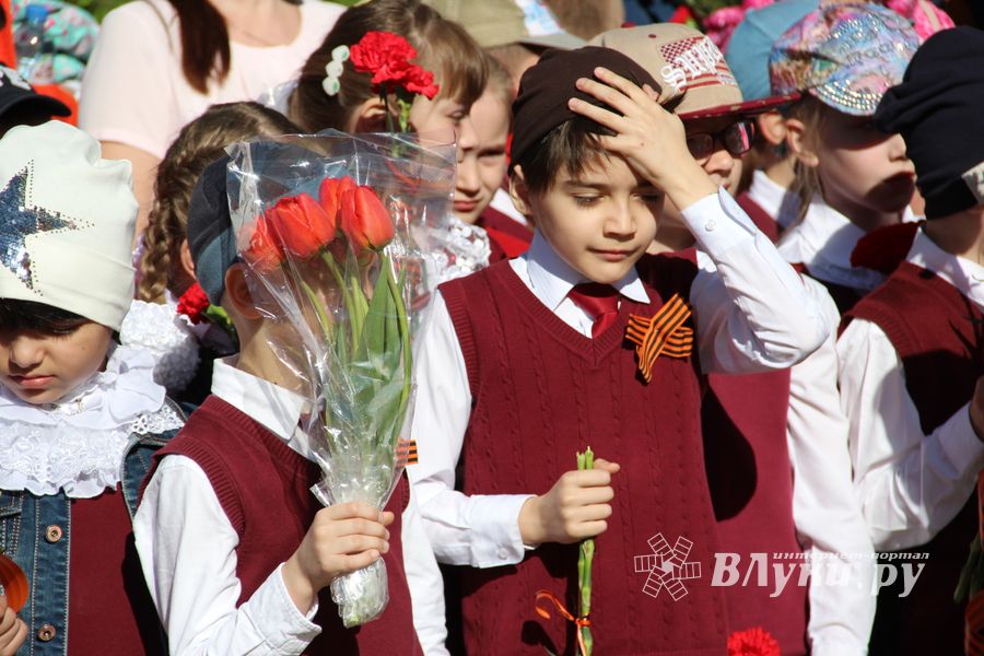 Юные великолучане почтили память бойцов Великой войны (ФОТО)