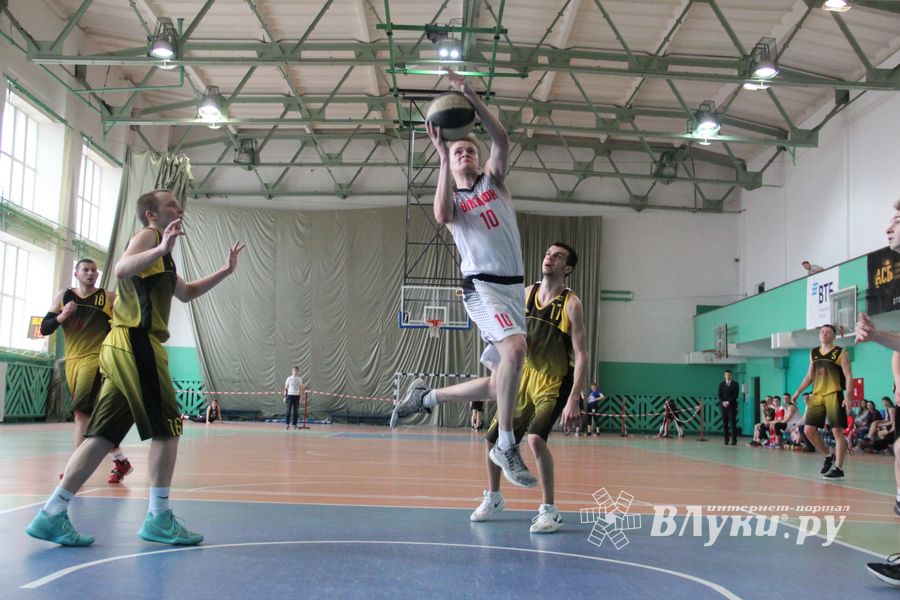 В Великих Луках прошли студенческие игры АСБ Лиги Белова (ФОТО)