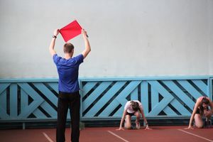 В Великих Луках легкоатлеты закрывают зимний сезон (ФОТО)