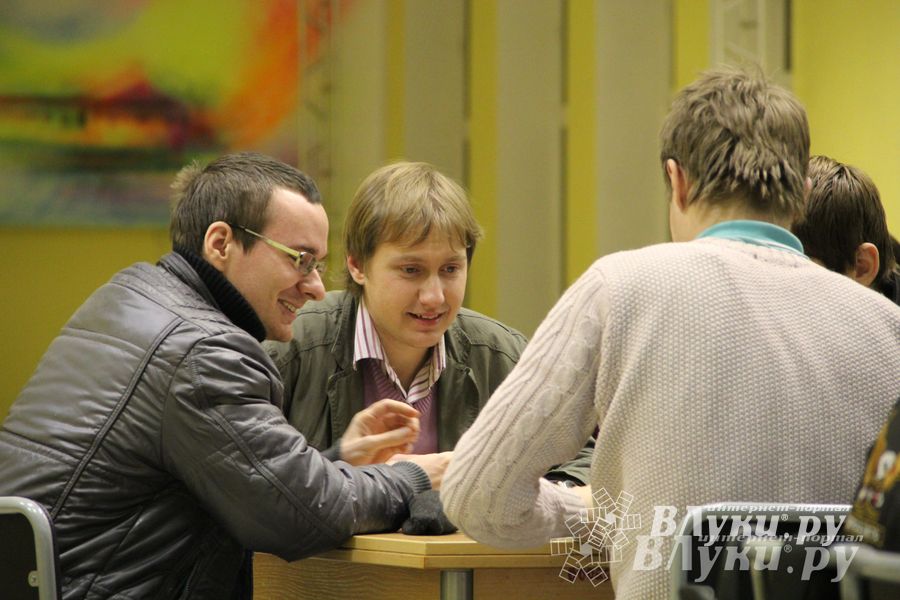 Четвертый тур игр «Что? Где? Когда?» состоялся вчера в ДК ЛК (фото)