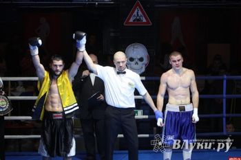 Бой Артура Акавова