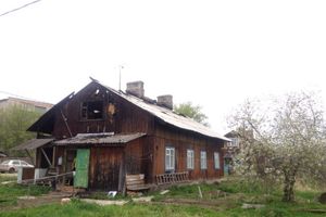 В Великих Луках причиной пожара в жилом доме стало аварийное состояние электропроводки (фото)