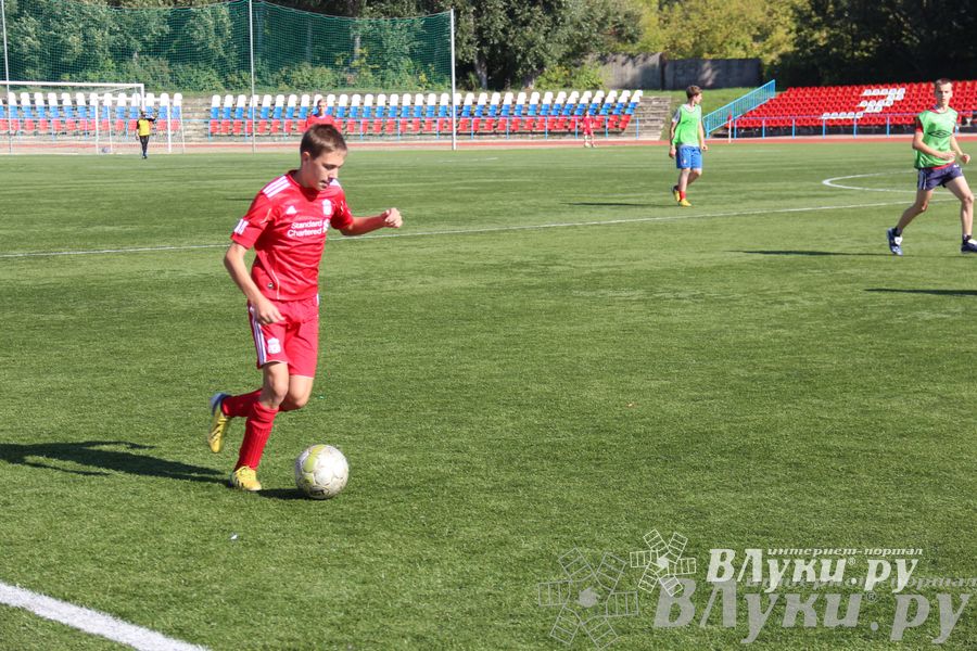 В Великих Луках завершился открытый турнир по футболу памяти М. Ф. Хренова (фото)