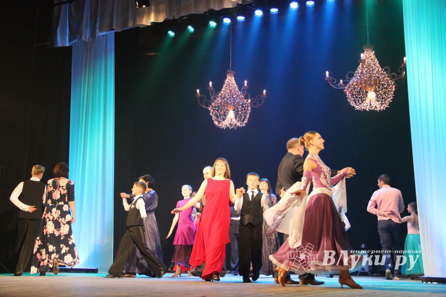 14 мая состоялся концерт хореографического коллектива «Созвездие» - «Бал» (ФОТО)