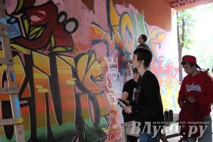 В Великих Луках прошел городской конкурс «Граффити — новый взгляд»
