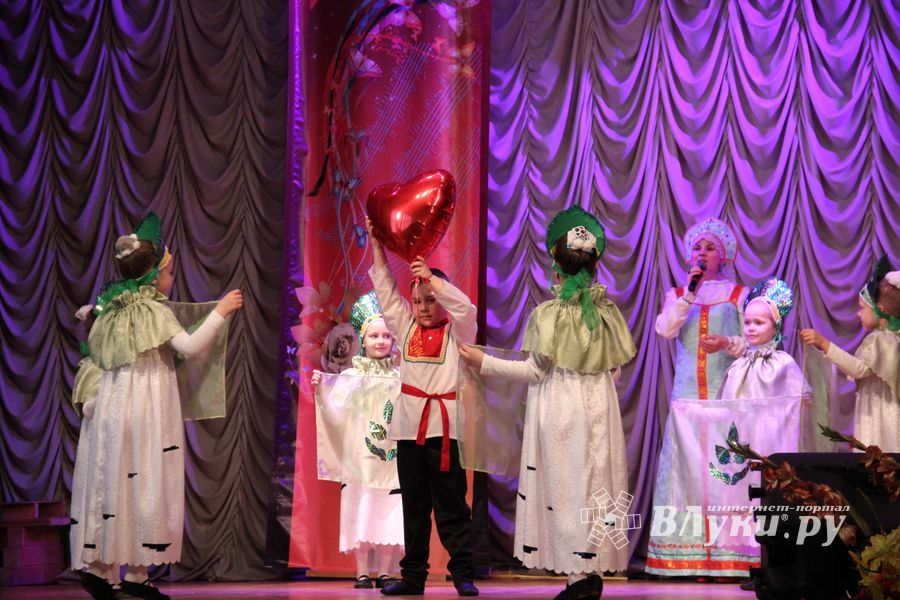 В Великих Луках прошёл «Танцевальный круговорот» для самых юных танцоров (ФОТО)