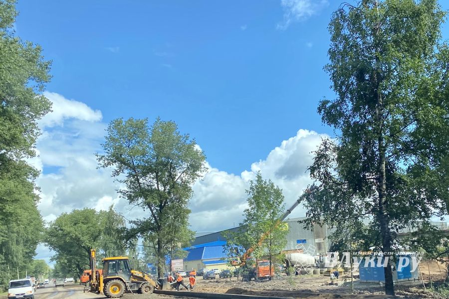 Начались работы по благоустройству территории  вокруг отделения областной инфекционной больницы (ФОТО)