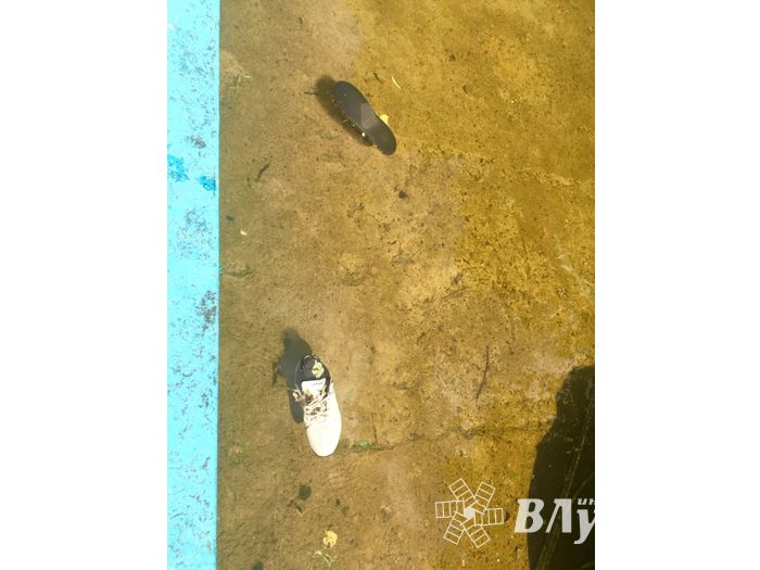 ФОТОФАКТ: Фонтан на площади Рокоссовского. Чей туфля?