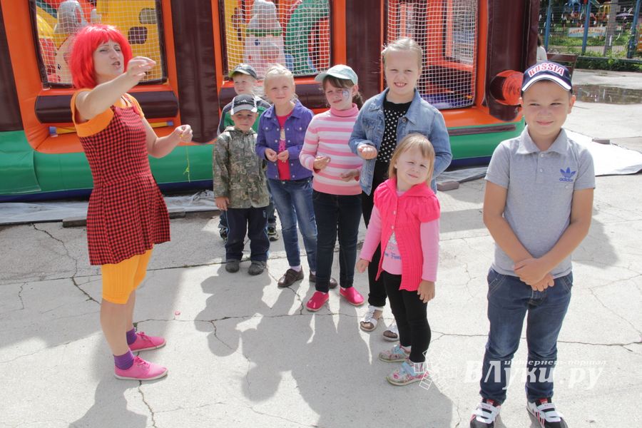 «Парад детских колясок» в День семьи, любви и верности (ФОТО)