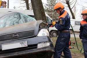 Молодого мужчину с места ДТП на пр-те Гагарина увезла скорая (ФОТО, ВИДЕО)