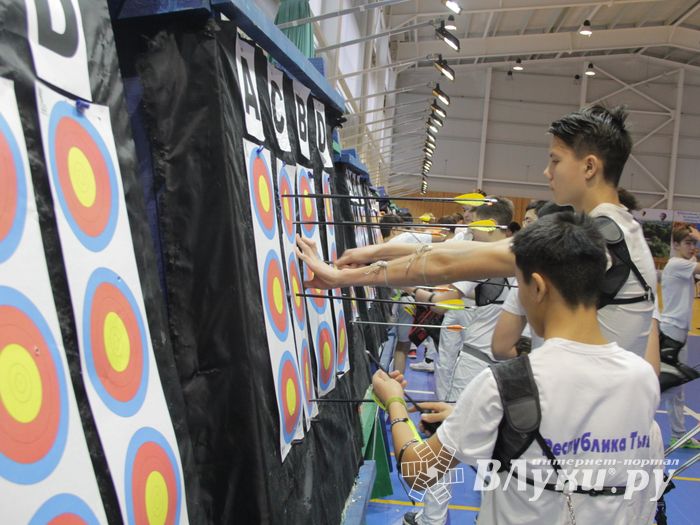 В Великих Луках стартовали всероссийские соревнования по стрельбе из лука «Надежда России» (ФОТО)