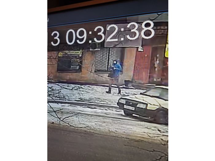 Великолукские полицейские устанавливают личность мужчины (ФОТО)