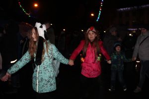 Дождик не помешал открытию городской ёлки (ФОТО)