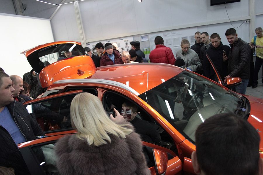 В Великих Луках прошла презентация LADA Vesta SW Cross (ФОТО)