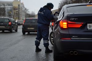 Госавтоинспекции Псковской области призвала водителей не оставлять место ДТП (фото)