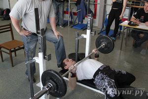 В Великих Луках прошел Чемпионат города по Русскому жиму и армлифтингу (фото)