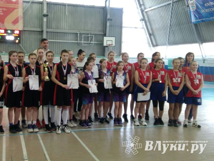 Великолучанки привезли золото с Новгородской области (ФОТО)