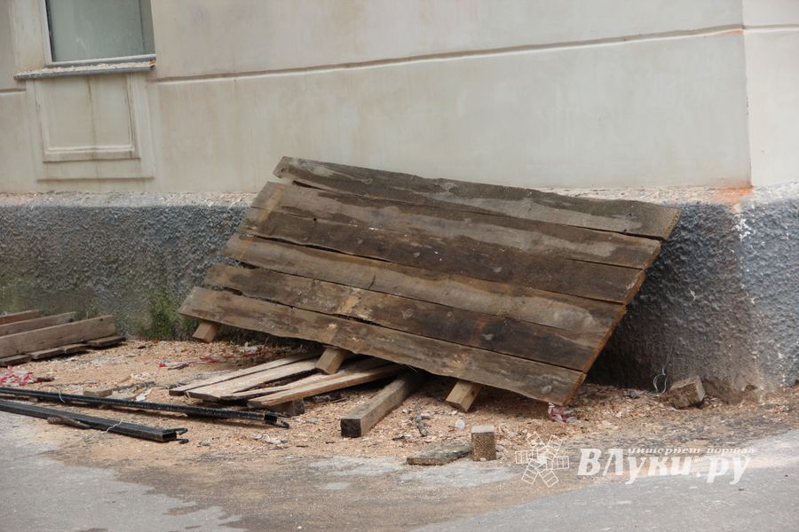 Великие Луки: краски, парки и «движение затруднено» (ФОТО)