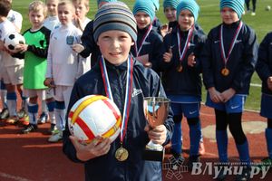 В Великих Луках прошел международный детский турнир по футболу «Наши надежды»