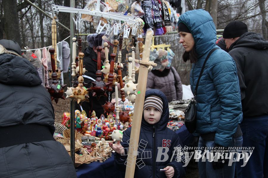 Гуляния широкой великолукской Масленицы