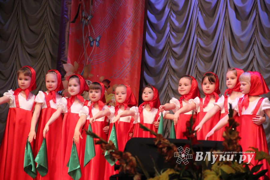 В Великих Луках прошёл «Танцевальный круговорот» для самых юных танцоров (ФОТО)