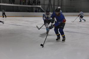 Хоккейная встреча «ЛукиСпорт» — «Барсы» состоялась в «Айсберге» (ФОТО)