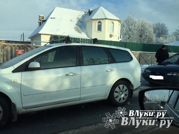 Движение на 3-й Ударной затруднено из-за ДТП (фото)