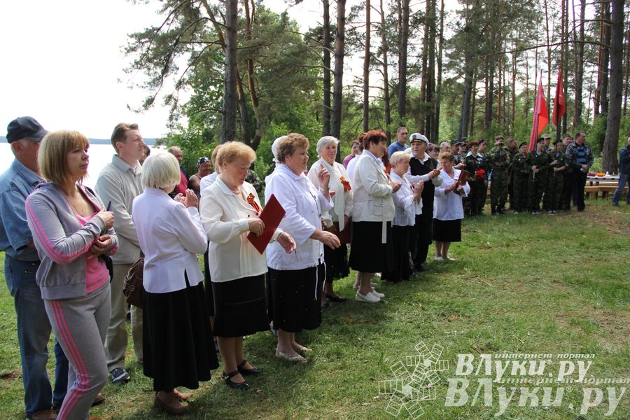 Торжественная церемония закладки Камня Памяти у деревни Каськово