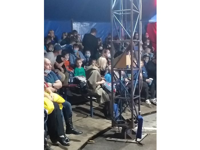 Великолучанка пожаловалась на цирк (ФОТО)