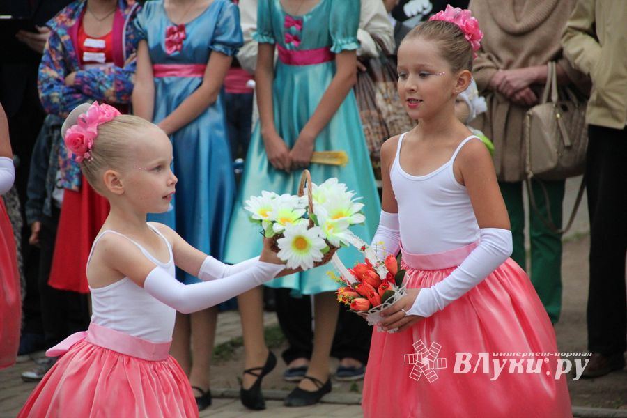 В Великих Луках начали отмечать День города (ФОТО)