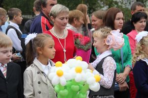 Школа №12 встретила День знаний (фото)