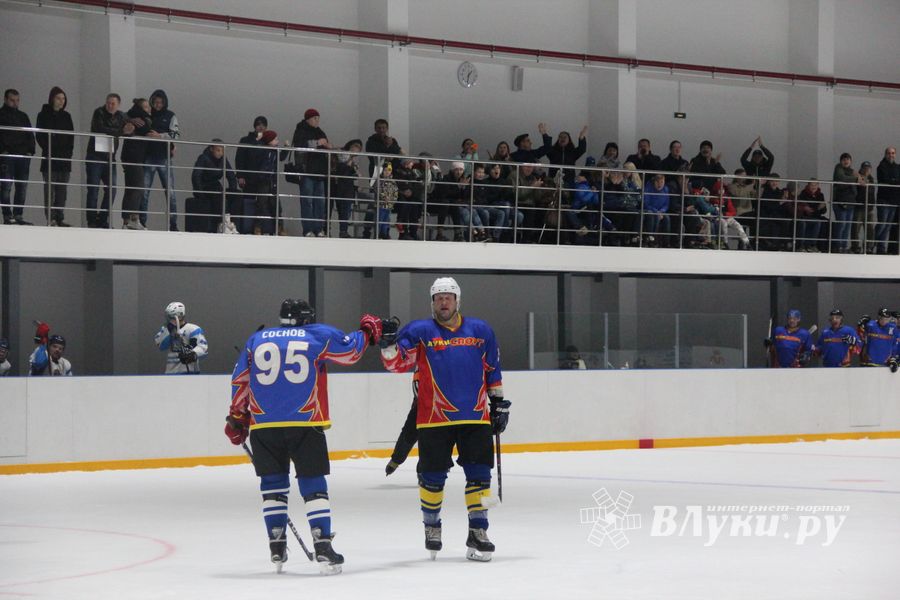 ХК «ЛукиСпорт» уступил «Барсам» (ФОТО)
