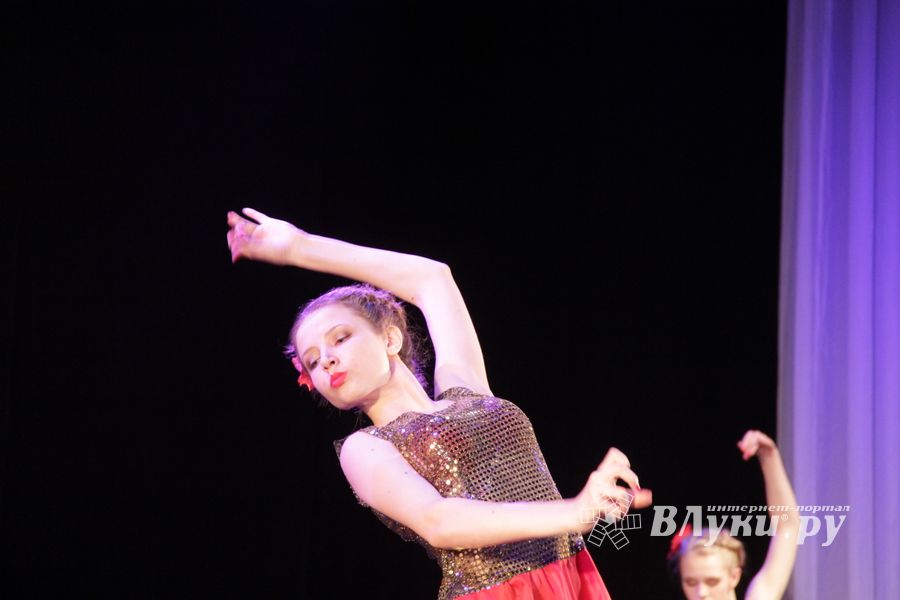 «Великолукская Веснянка» на сцене ДК ЛК