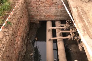 В Великих Луках «вскрывают» дворы (ФОТО)