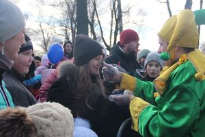 В Великих Луках широко отметили Масленицу (ФОТО)