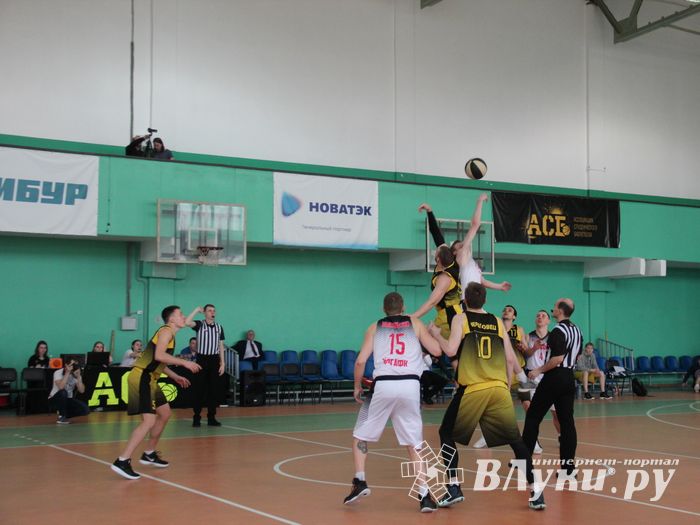 В Великих Луках прошли студенческие игры АСБ Лиги Белова (ФОТО)