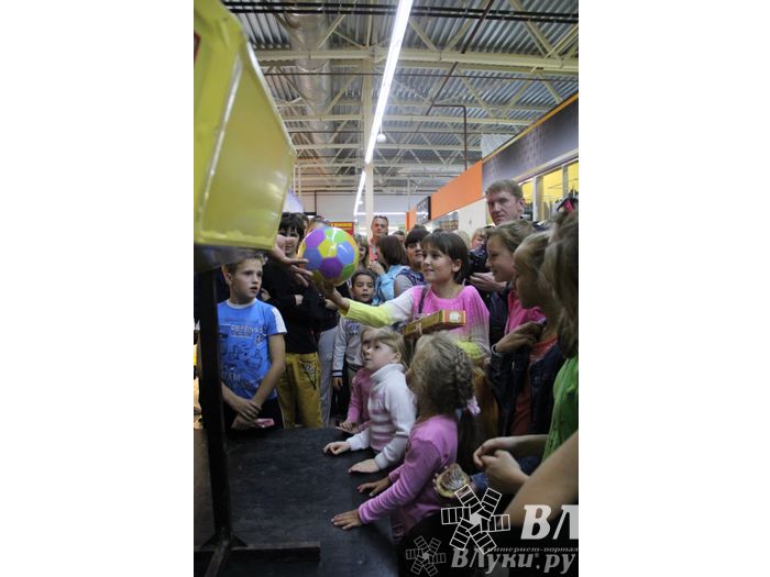 Торговый центр «Апельсин» отметил День рождения