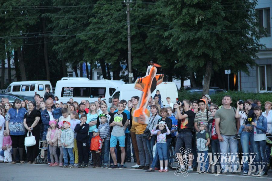 В Великих Луках прошел Фестиваль авиамодельного спорта (фото)