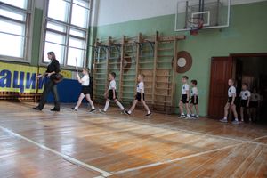 В Великих Луках стартовали спортивные соревнования среди дошколят «Юные олимпионики»