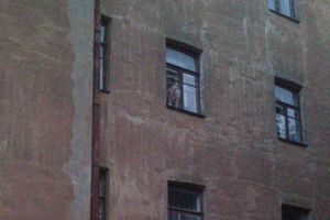 Мужик и белочка